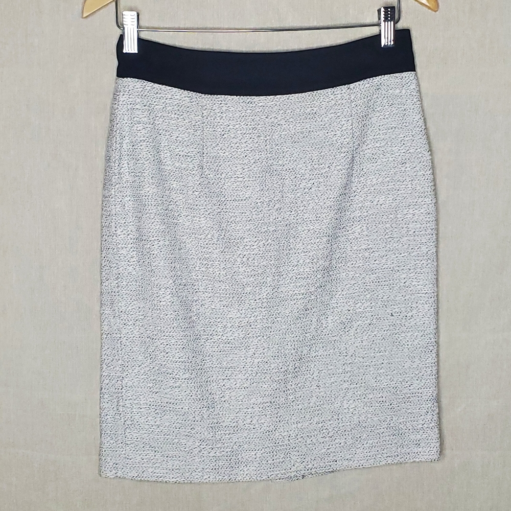 ♡ Banana Republic White and Black Tweed Pencil Skirt Size 0